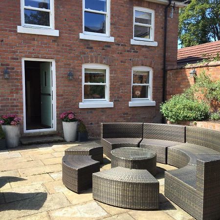 The Coach House Villa Southport Exteriör bild