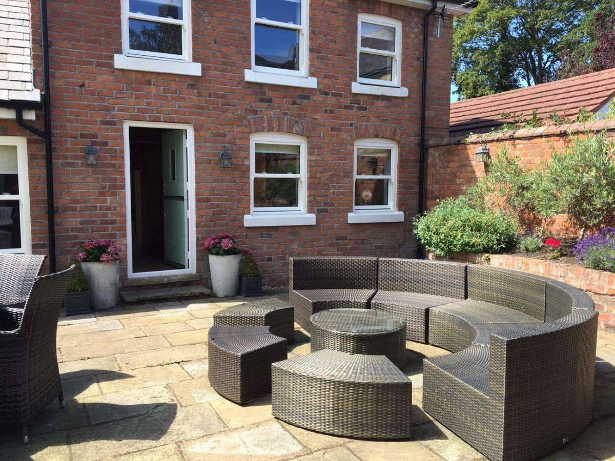 The Coach House Villa Southport Exteriör bild